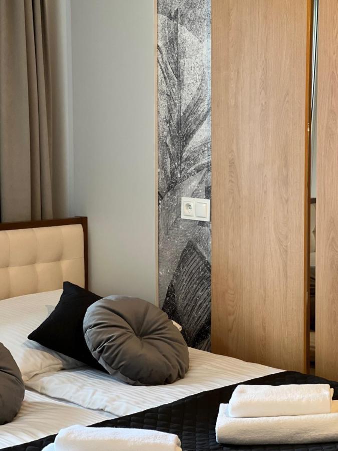 Family & Business Elegant Apartments Ul Lotnicza Centrum Galeria Korona - 1 Bedroom, Terrace, Air Conditioning, Garage - New! Kielce Eksteriør billede