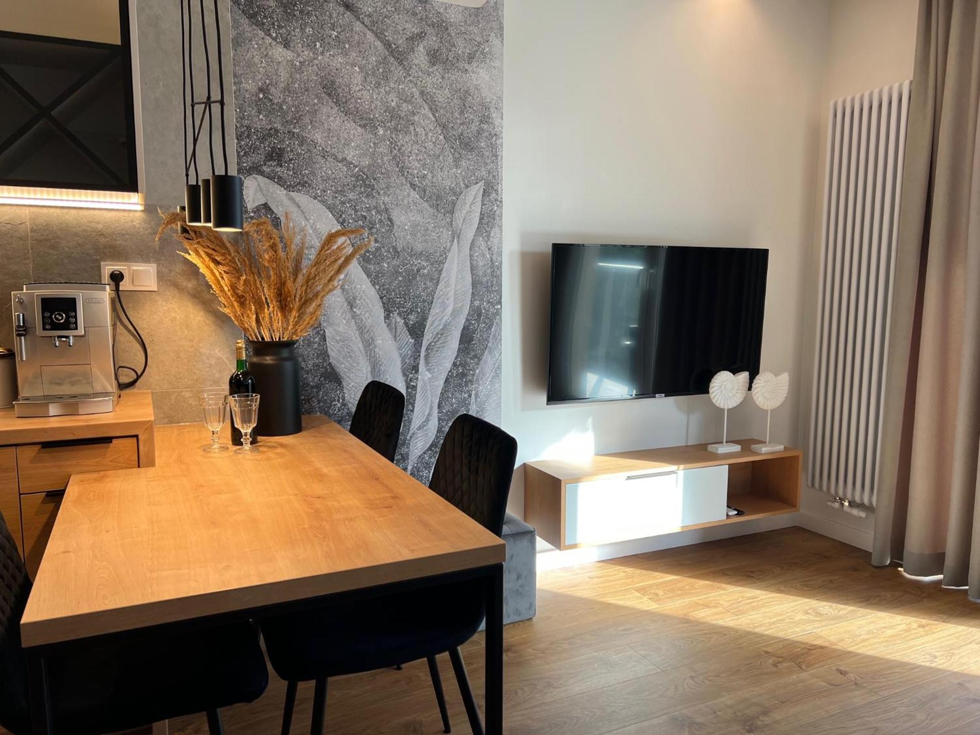 Family & Business Elegant Apartments Ul Lotnicza Centrum Galeria Korona - 1 Bedroom, Terrace, Air Conditioning, Garage - New! Kielce Eksteriør billede